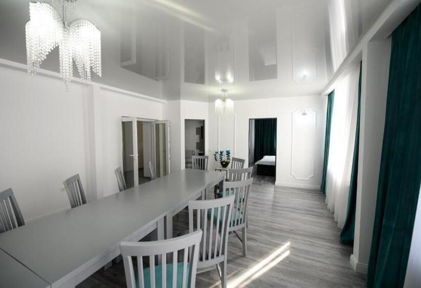 ベッドアンドブレックファースト Pensiunea Lor