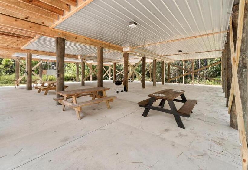 בית מלון כפרי Beach Cottage South