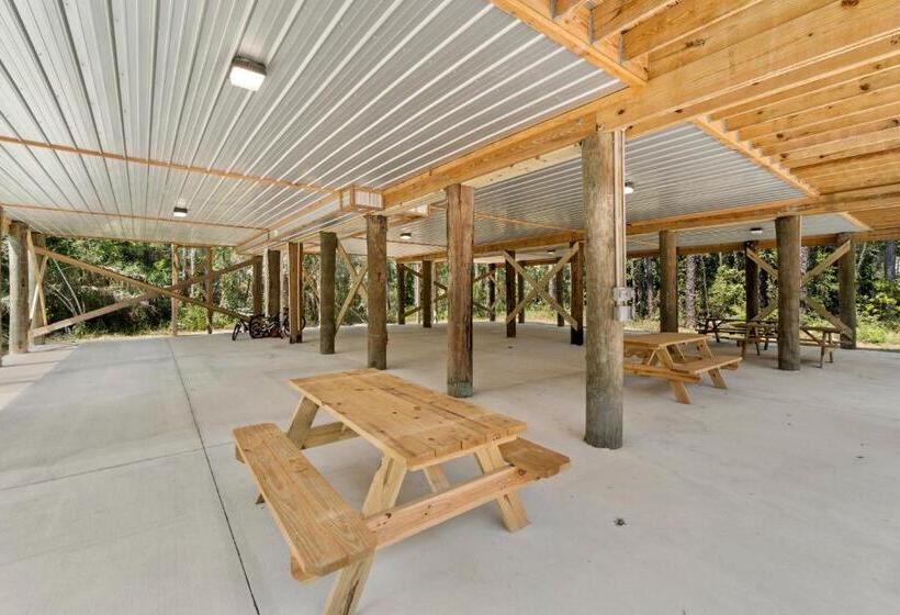 בית מלון כפרי Beach Cottage South