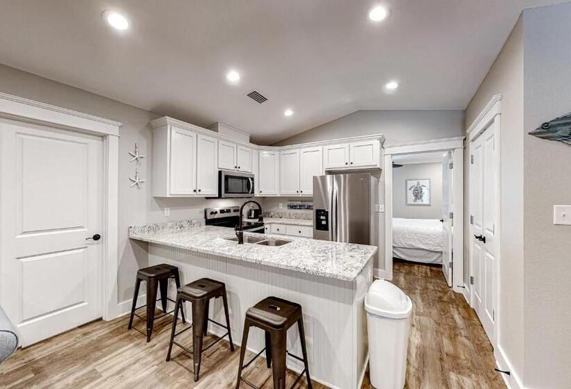 בית מלון כפרי Beach Cottage South