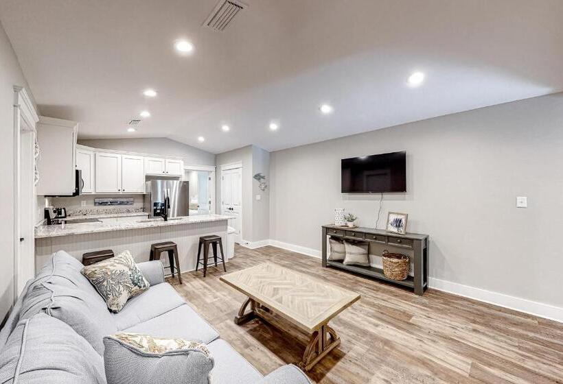 בית מלון כפרי Beach Cottage South