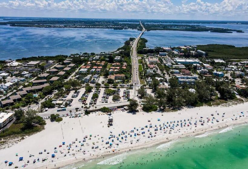 فندق Beach & Gulf Escape