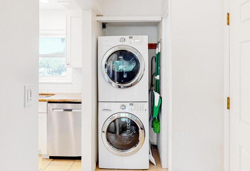 فندق Beach & Gulf Escape