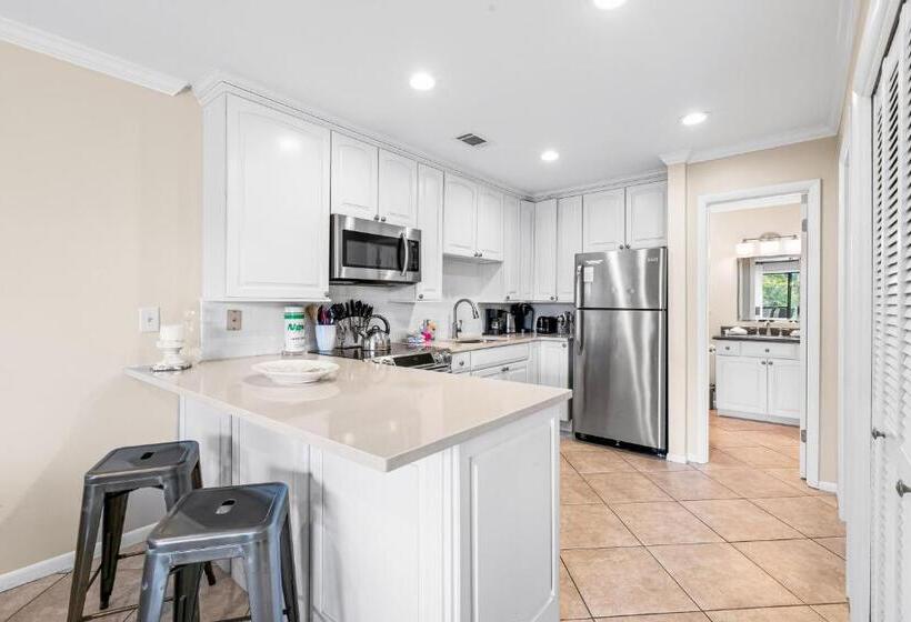 فندق Beachwood Villas F 4