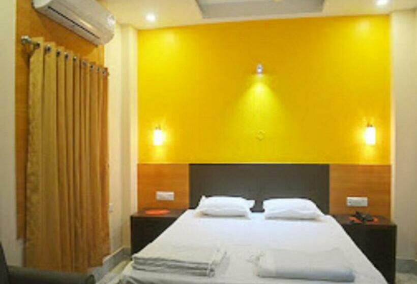 בית מלון כפרי Glory Grand, Rajgir