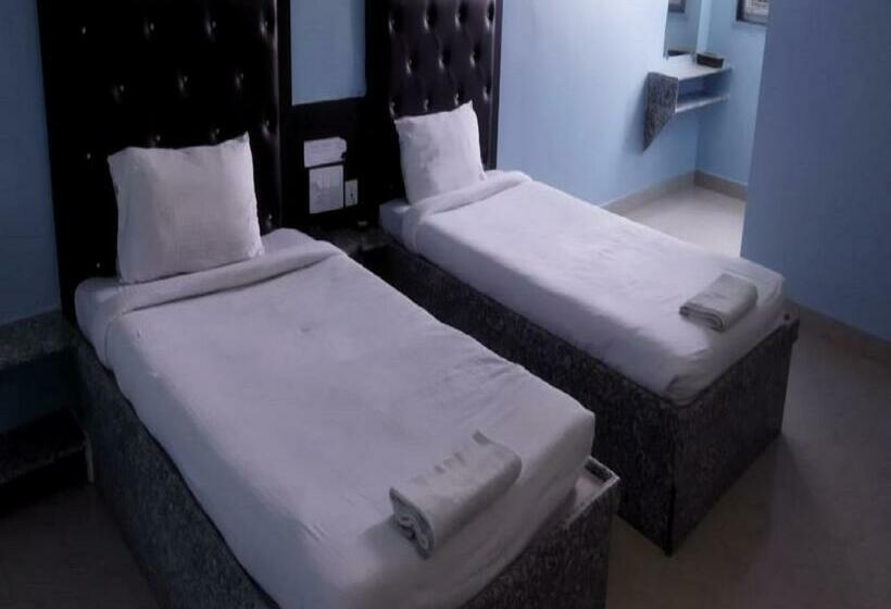 فندق Glory Grand, Rajgir