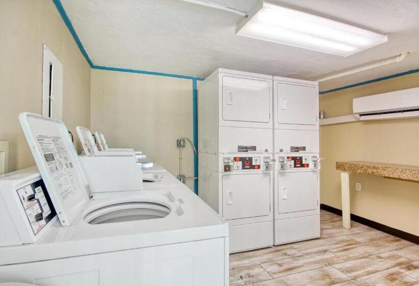 هتل Meridian Plaza 308