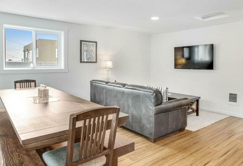 בית מלון כפרי Pacific Blue