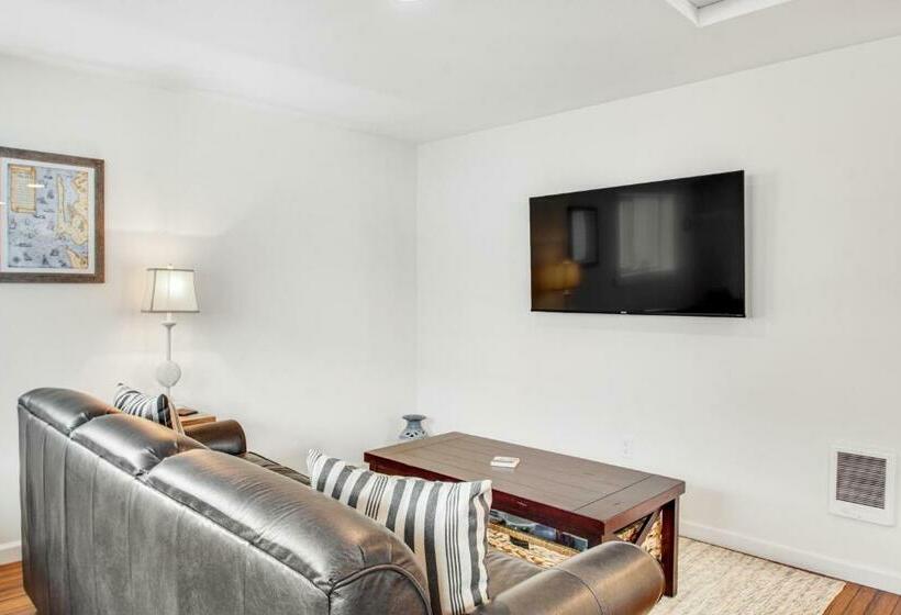 בית מלון כפרי Pacific Blue