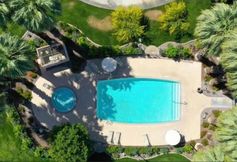 فندق Palm Desert Charm Permit# Str2022 0119