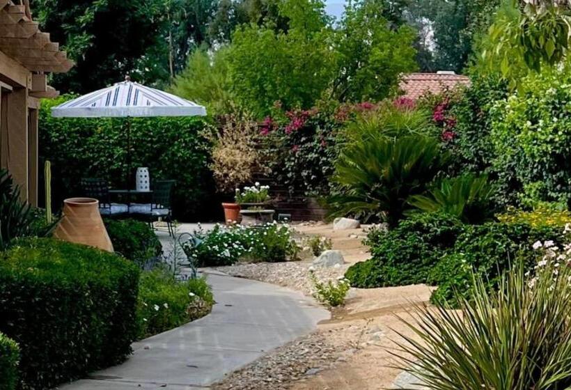 ホテル Palm Desert Charm Permit# Str2022 0119