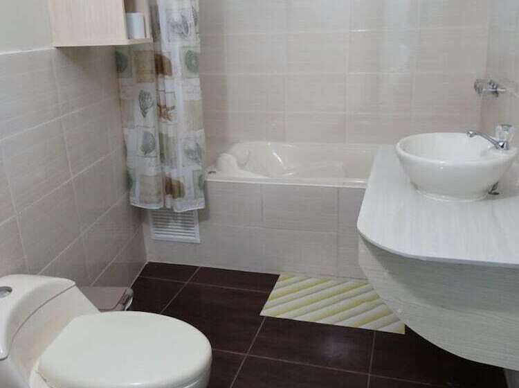 هتل Plaza Barranca