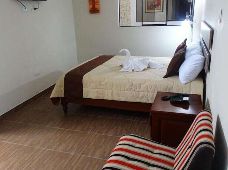 هتل Plaza Barranca