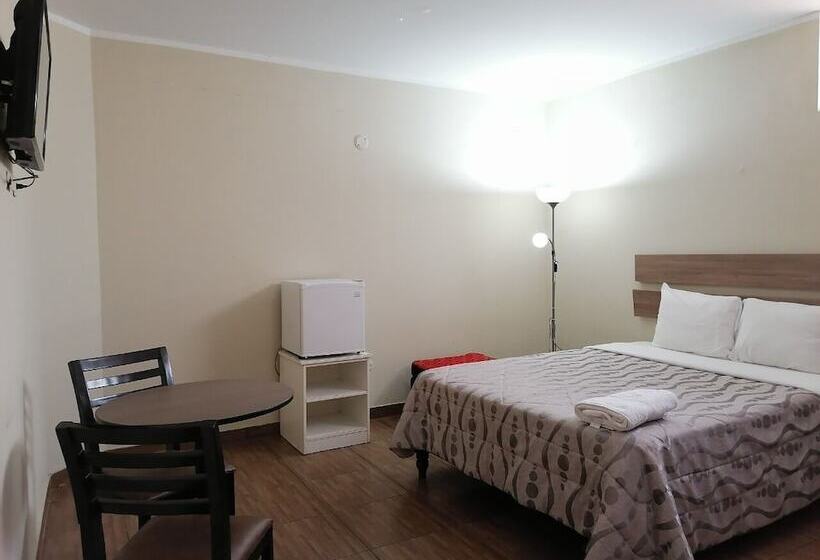 هتل Plaza Barranca