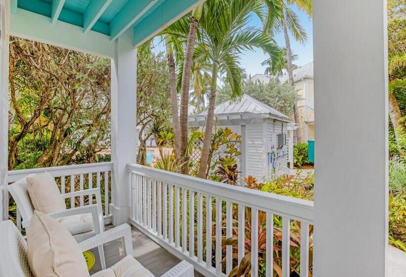 Отель Porter Paradise