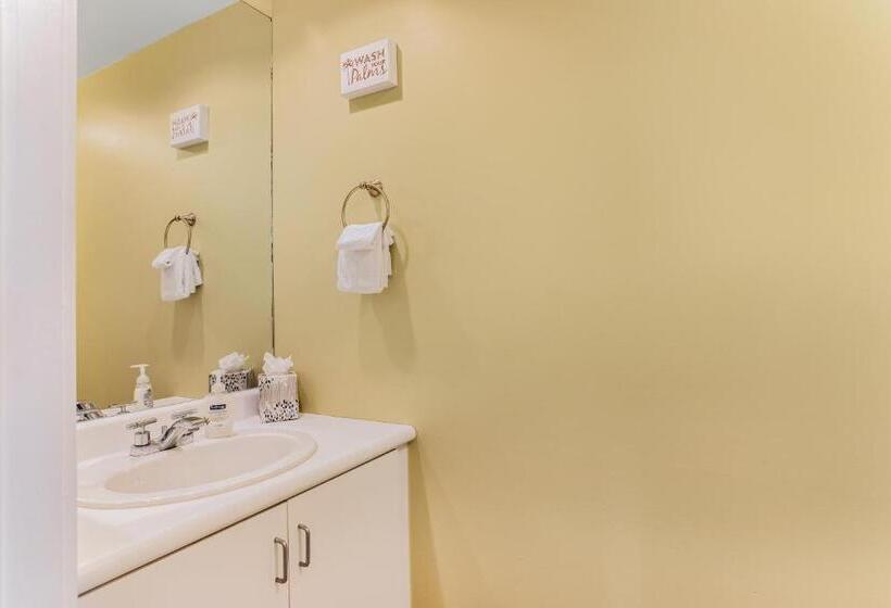 Отель Porter Paradise