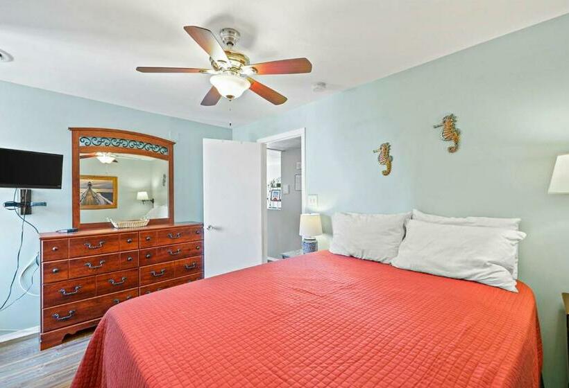 فندق Rehoboth Beach    The Crest #303