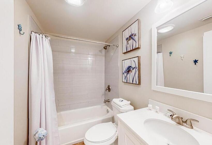 فندق Renovar At The Club