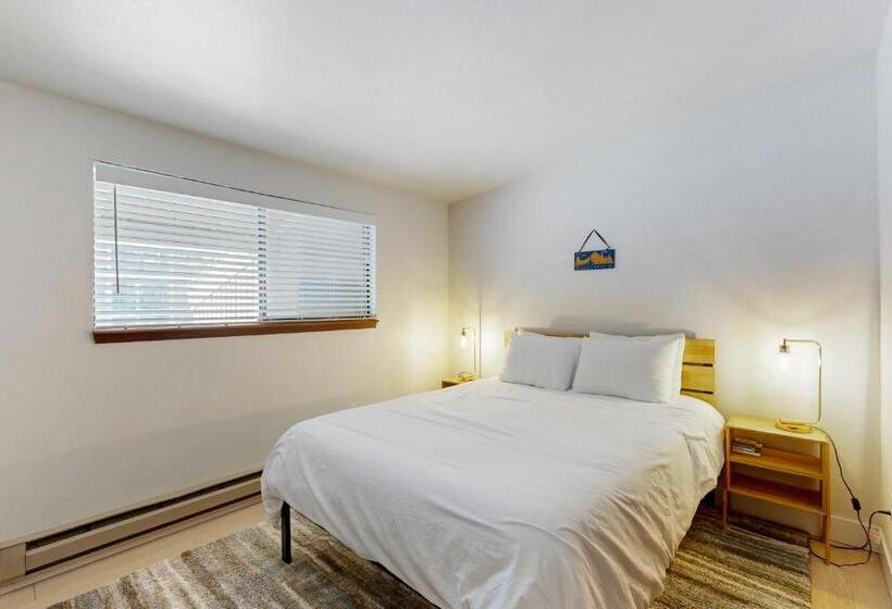 Отель Rustic Relaxation In Winter Park