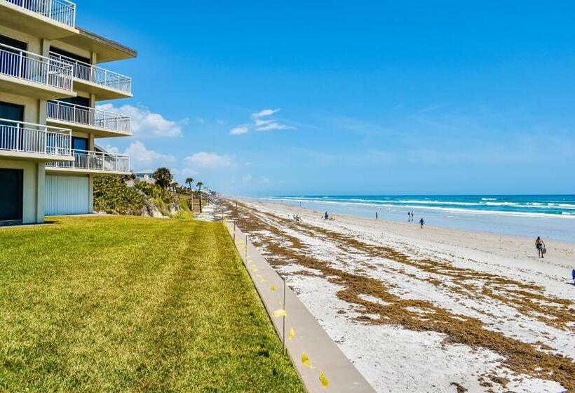 فندق Salty Mermaid