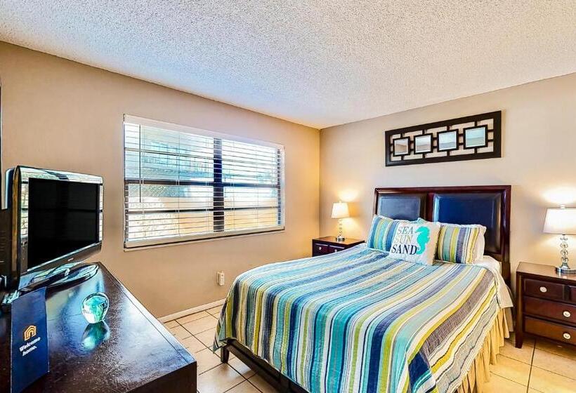 فندق Salty Mermaid