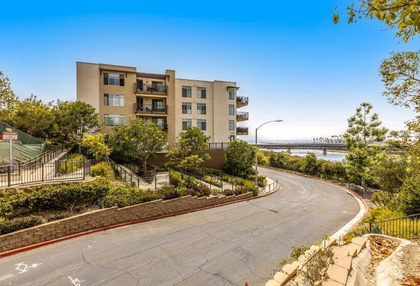 هتل Seacliff Retreat