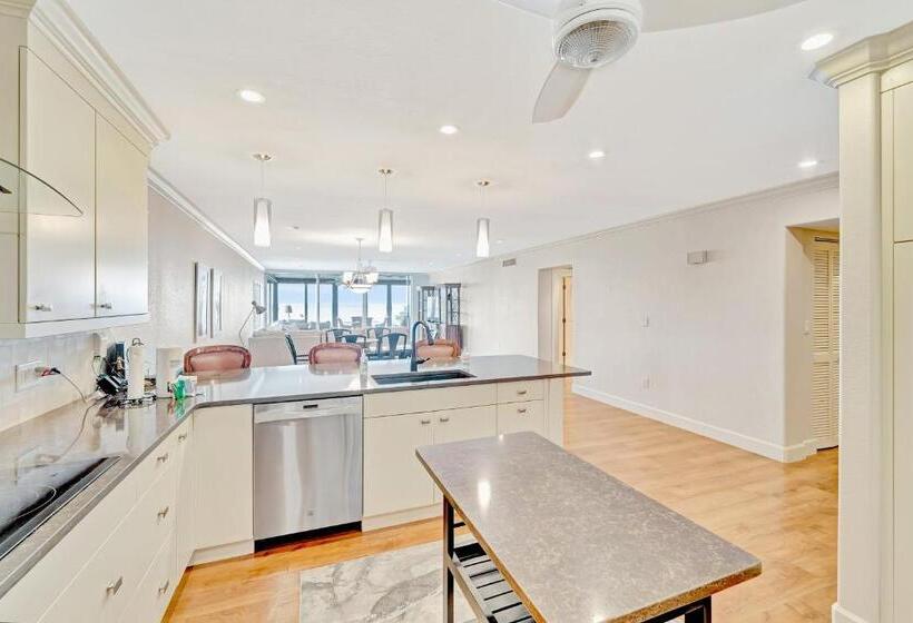 בית מלון כפרי South Shore Sunset