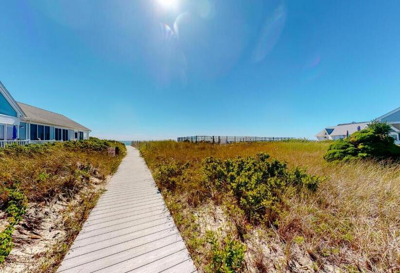 Отель Stay Sandy