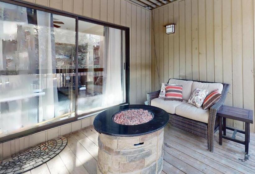 בית מלון כפרי Sunriver E102