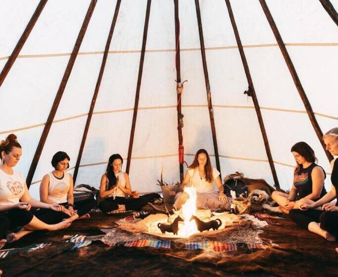 هتل The Mountain Lion   Horses Sedona S Most Loved