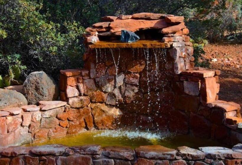 هتل The Mountain Lion   Horses Sedona S Most Loved