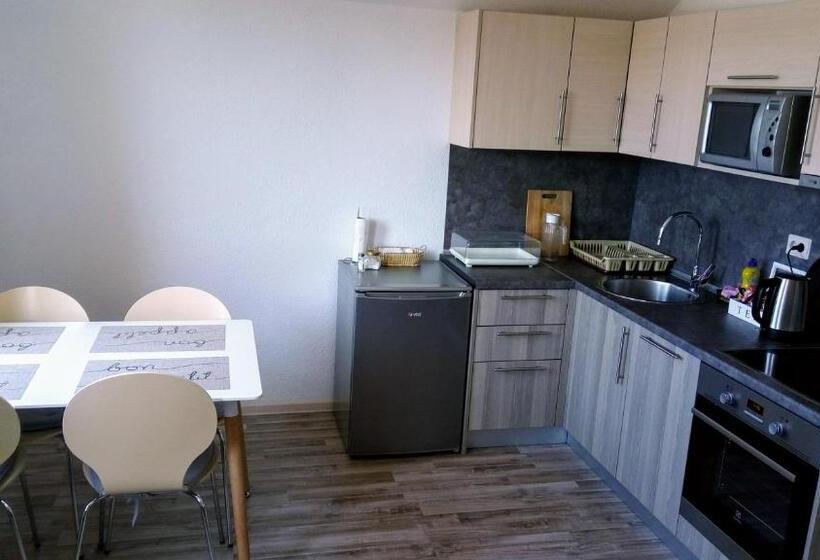 پانسیون Apartments&rooms Mido