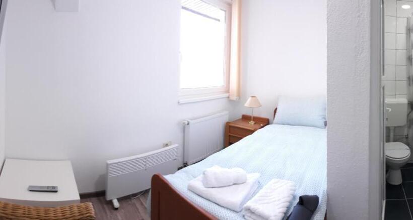 پانسیون Apartments&rooms Mido