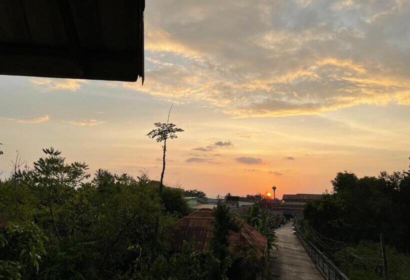 ペンション Chalisa Bukit House Lanta
