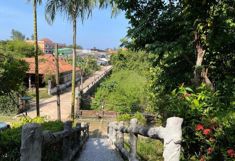 بنسيون Chalisa Bukit House Lanta
