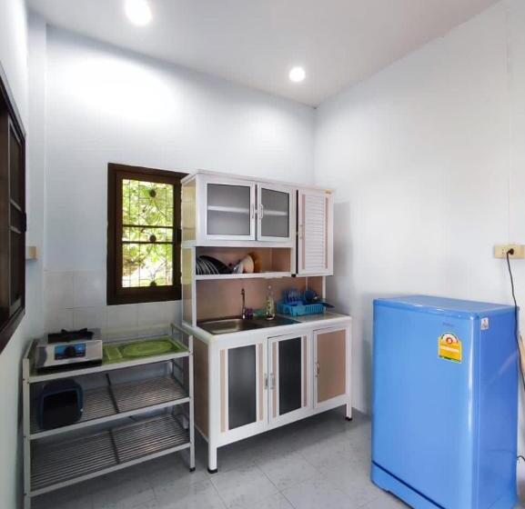 بنسيون Chalisa Bukit House Lanta