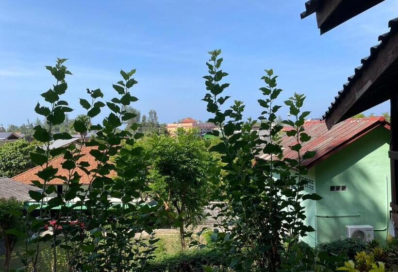 بنسيون Chalisa Bukit House Lanta