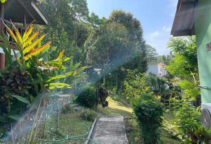 بنسيون Chalisa Bukit House Lanta