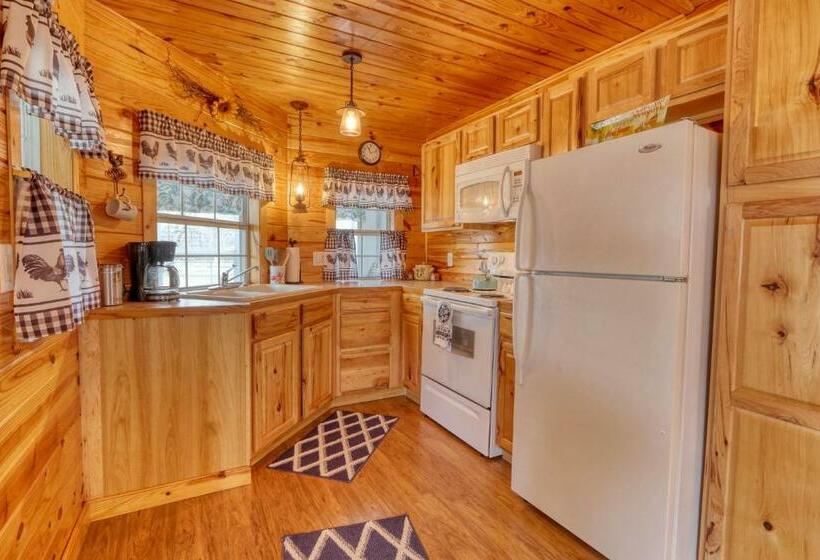 פנסיון Kara S Cottage