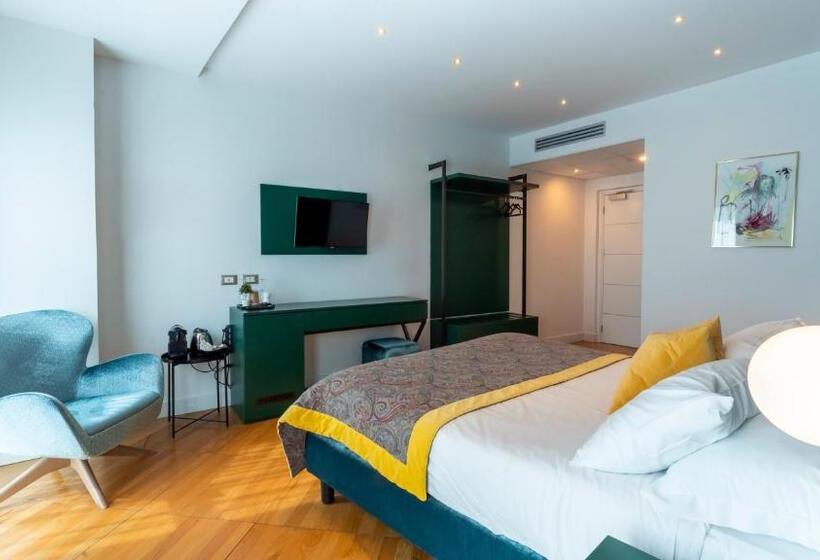 پانسیون Missori Suites