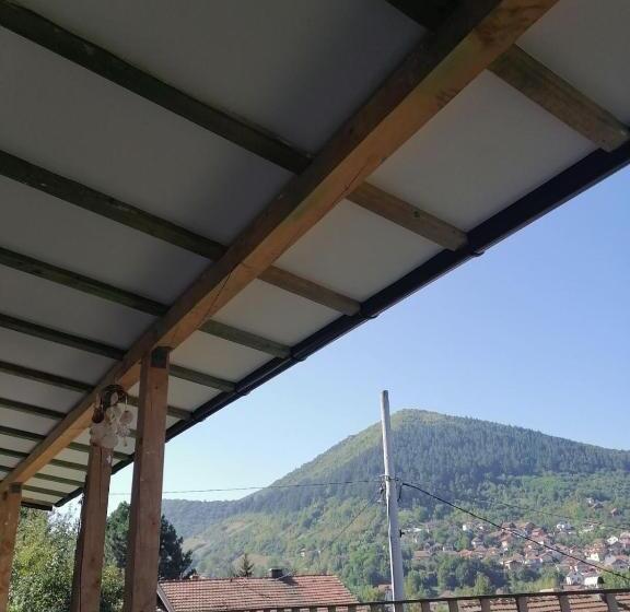 پانسیون Piramida Visoko