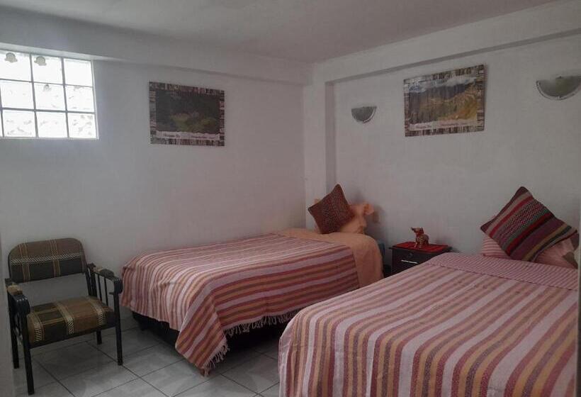 پانسیون Sacsayhuaman House