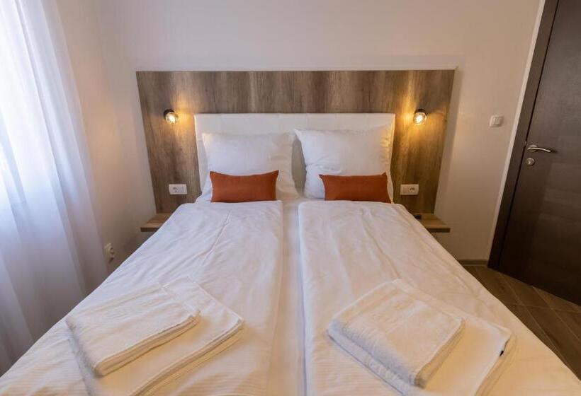 پانسیون Verdi Rooms