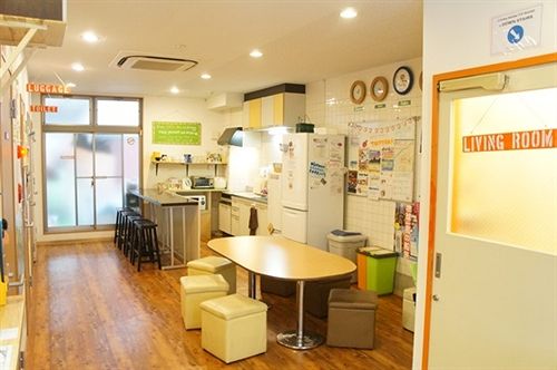 הוסטל Jhoppers Osaka Guesthouse