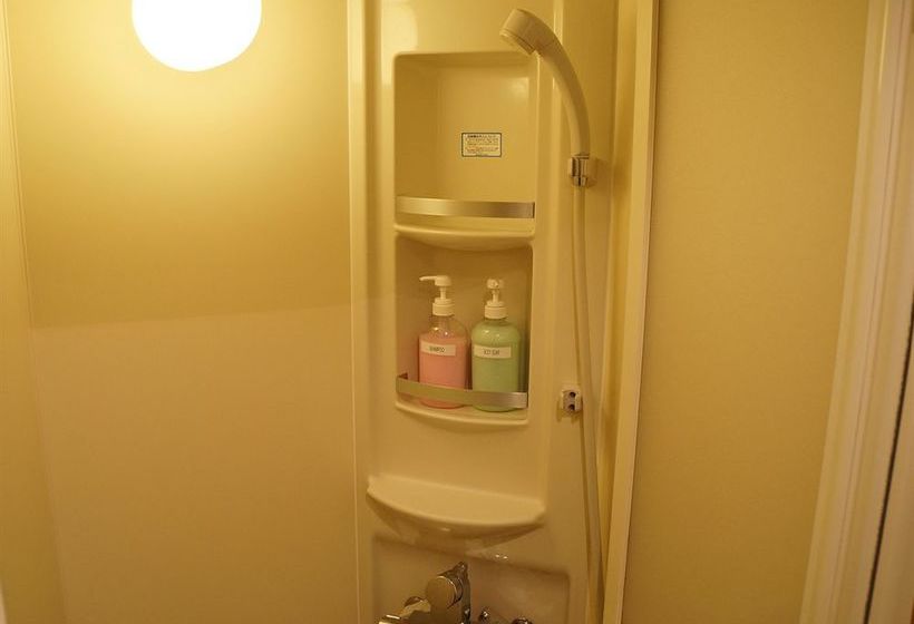 הוסטל Jhoppers Osaka Guesthouse