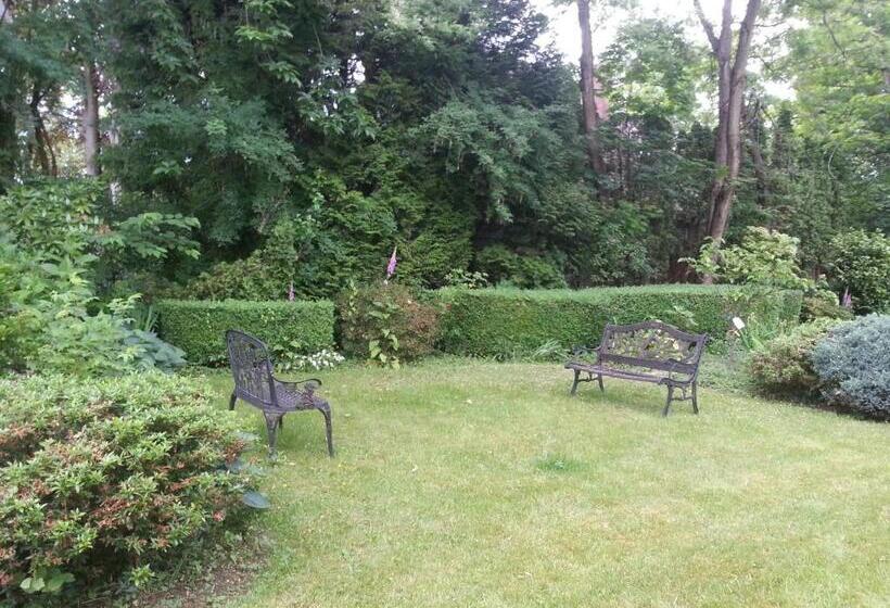 住宿加早餐 Balfour House