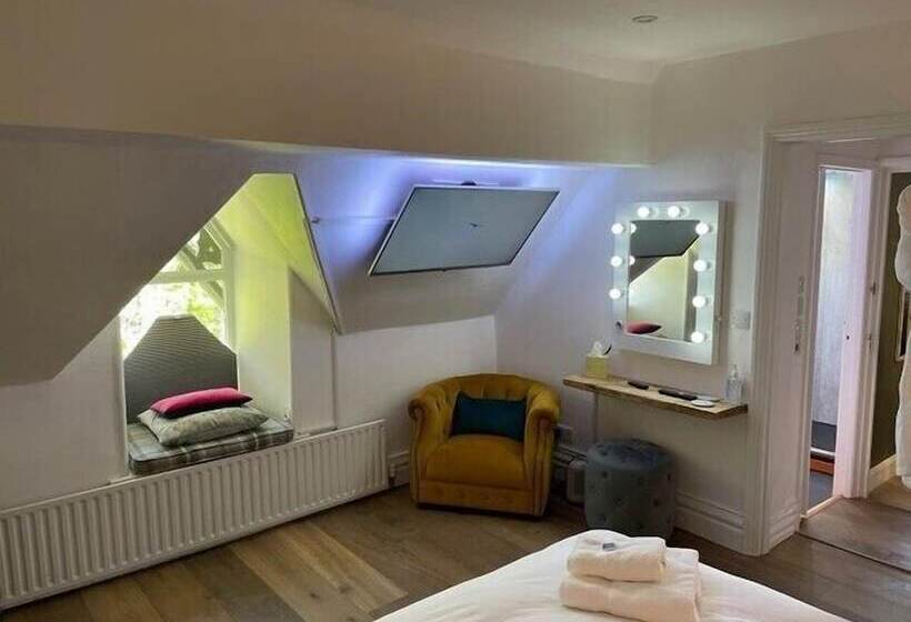 مبيت وإفطار Glencree