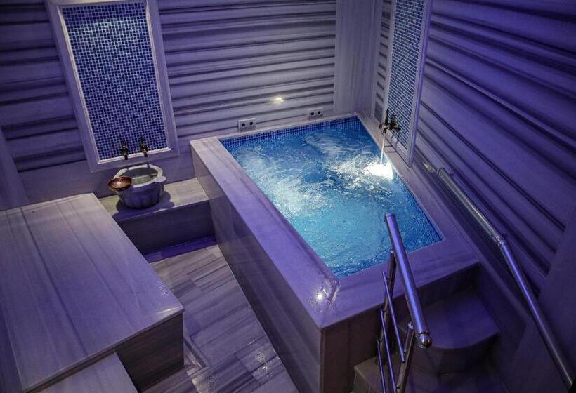 Black Bird Thermal Hotel & Spa