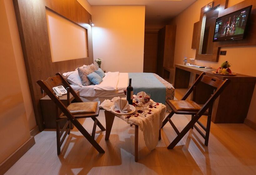 Elazığ Mavigöl Otel