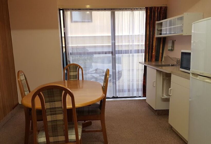 Отель Ace Motor Lodge